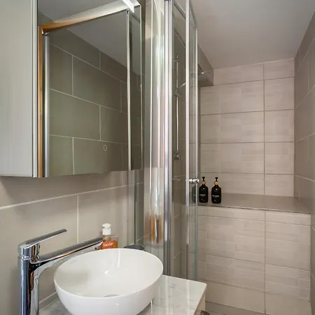 Daire Stylish Loft In 2 Bathrooms Valletta
