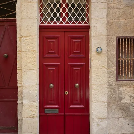 Stylish Loft In 2 Bathrooms Daire Valletta