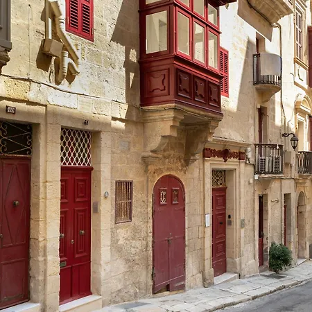 Stylish Loft In 2 Bathrooms Daire Valletta