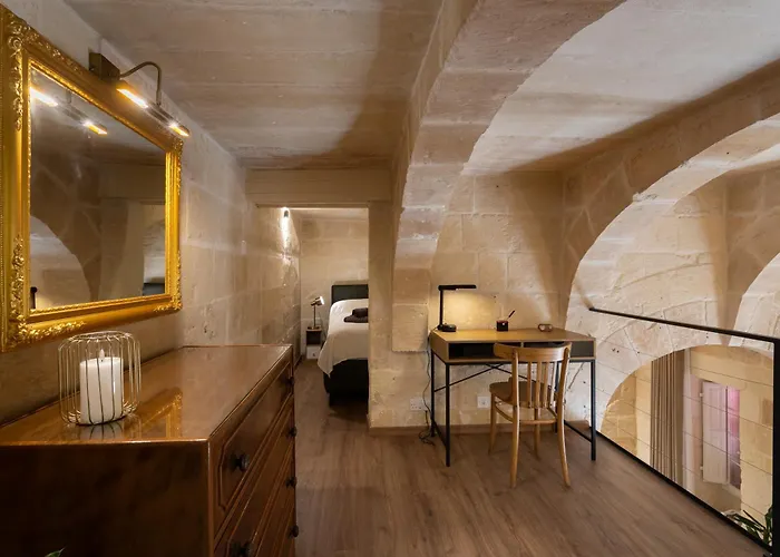Stylish Loft In 2 Bathrooms バレッタ